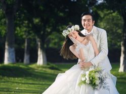 -雨墨婚纱摄影工作室