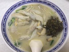 -明呈黄鱼面馆(斜土路店)