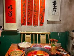 -周小明火锅(黑金冠社区店)