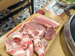 -江南猪肉商会无限续吃(弘大店)
