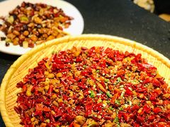 -万重锦·人文川菜馆(骡马市店)