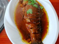 -粘豆包柴火铁锅炖