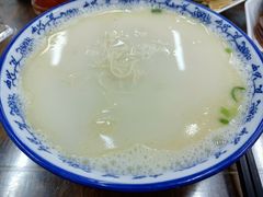 -雪琴面馆富安特色鱼汤面(城中花园店)
