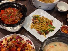 -粥王府 老广传家菜(东关街店)