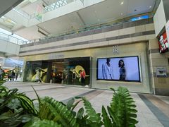 -URBAN REVIVO(七宝领展广场店)