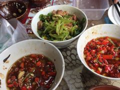 -独一佳老胡湘菜馆(矿山路店)