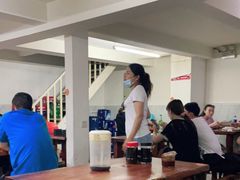 大堂-宝瑞门钉肉饼店