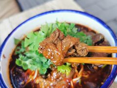 坨坨牛肉面-山城盅盅面