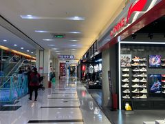 -鸿通城购物中心