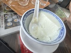 -周大娘牛乳(旧寨古村总店)