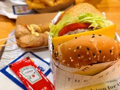 -牛纽塔·牛人堡(群众路店)