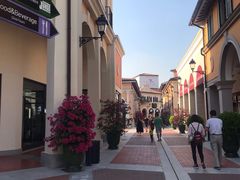 -佛罗伦萨小镇广佛名品奥特莱斯(疏港路店)