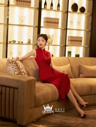 点击看大图 -艾拉·女王婚纱礼服馆