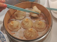 蟹黄鲜肉小笼包-小杨生煎(黄河路美食休闲街店)