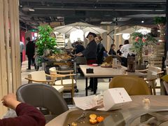 大堂-日进一片海.生腌海鲜火锅.宵夜烧烤(三里屯总店)