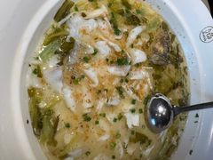 -江渔儿酸菜鱼专门店(明珠广场店)
