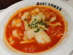 -渝是乎酸菜鱼(龙旗购物中心店)