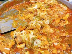 -亲昵春川鸡排(韩国美食街店)