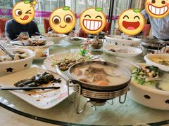 -东豪园林海鲜酒家(南港路辅路店)