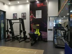 -思迈威健身(积玉桥万达店)