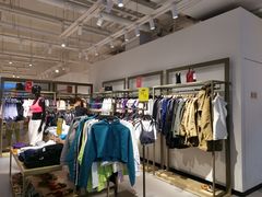 -URBAN REVIVO(北京斯普瑞斯奥特莱斯店)