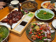 -老滇山寨•云南特色菜•地方菜•民族风情歌舞表演(金碧店)