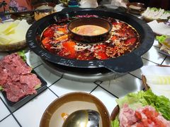 -扎起市井老火锅(乐山总店)