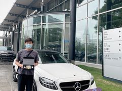 -上海星瀚奔驰4S店(红柳路店)