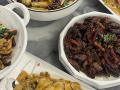 -蔼若春.传承三十年云南菜(金碧公园店)