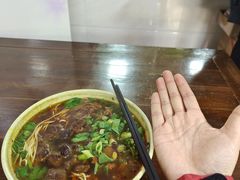 金牌半筋半肉面-旺泉餐饮店·清真牛肉面馆
