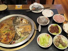 -沸炉重庆老火锅(军事博物馆店)