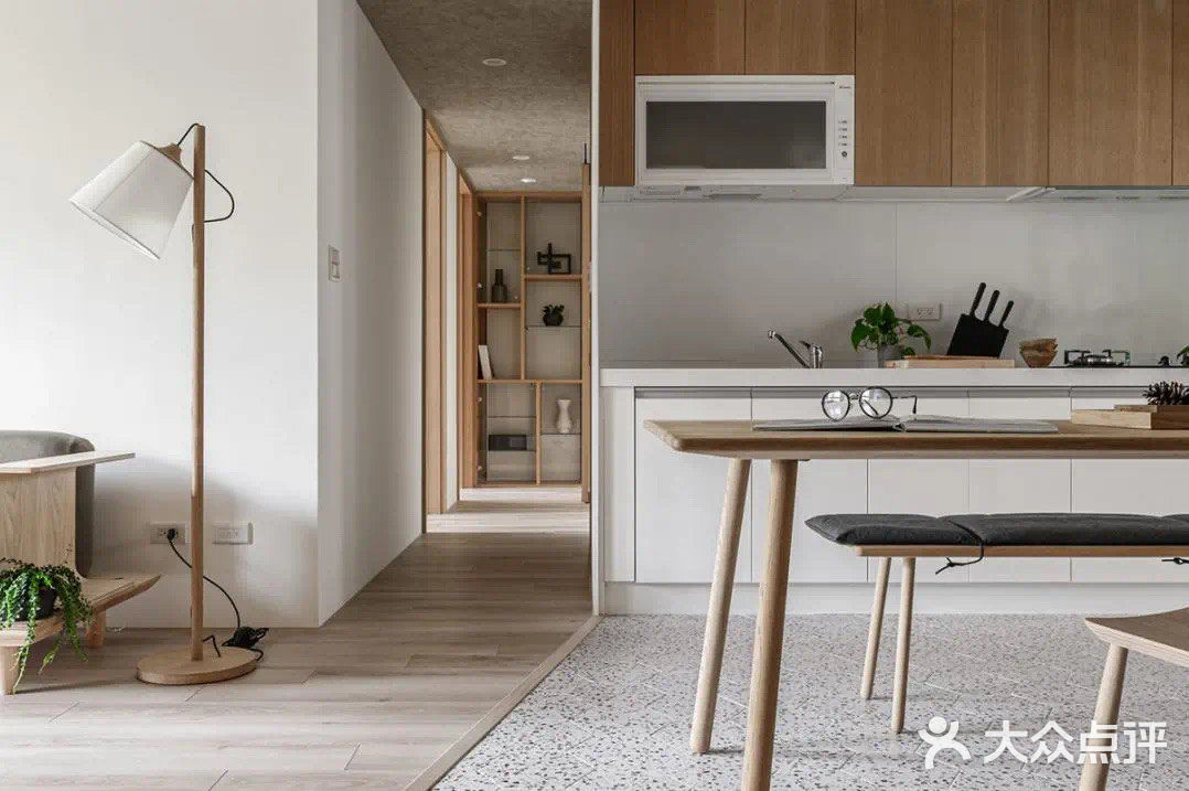 今日分享[礼花]简约风格装修，却比大多数人住的都舒坦。