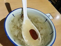 银耳汤-裕鼎鲜·新中菜(金鼎广场店)