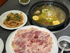 -野迹·石橄榄鸡·烧烤(新洲店)