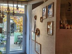 -84那年咖啡馆(李沧万达店)