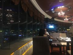-荣誉国际酒店-云顶旋转餐厅