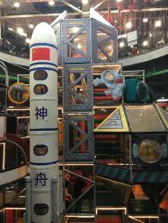 -嗨翻Hi-Fun竞技主题乐园·蹦床团建生日聚会(五棵松华熙店)