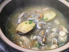鲍鱼花螺鸡煲-吉品莞家·鲍鱼鸡煲(东莞店)