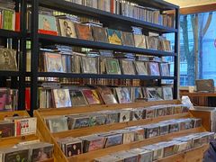 -麦田书店(国防路店)