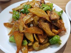 -洪姐川菜东北菜铁锅炖(天生丽街店)