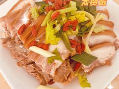 -墨脱石锅椰子鸡•香草鸭•东山羊(大东海店)