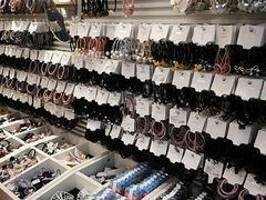-名创优品(江南新地店)