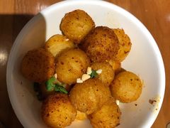 孜然小土豆-炉小二铜锅牛蛙•川湘菜(三里屯店)