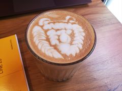 拿铁-Punchline Coffee&Roaster(同济大学店)