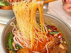 -铁锅哥米线