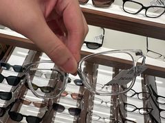 -LensCrafters亮视点·OAKLEY精选(静安嘉里中心店)
