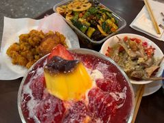 草莓布丁绵绵冰-水牛奶皇后糖水铺(深圳总店)
