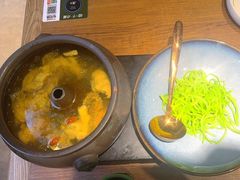 云南经典汽锅鸡-云海肴汽锅鸡·云南小炒(天津国金汇店)