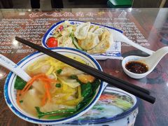 -长人馄饨铺(解放街店)