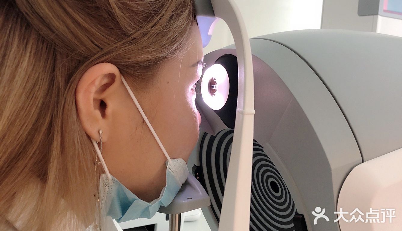 北京蔡司授权眼镜店~臻目视光